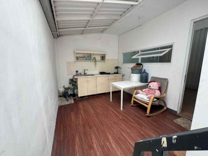 dijual rumah pondek aren tangerang selatan