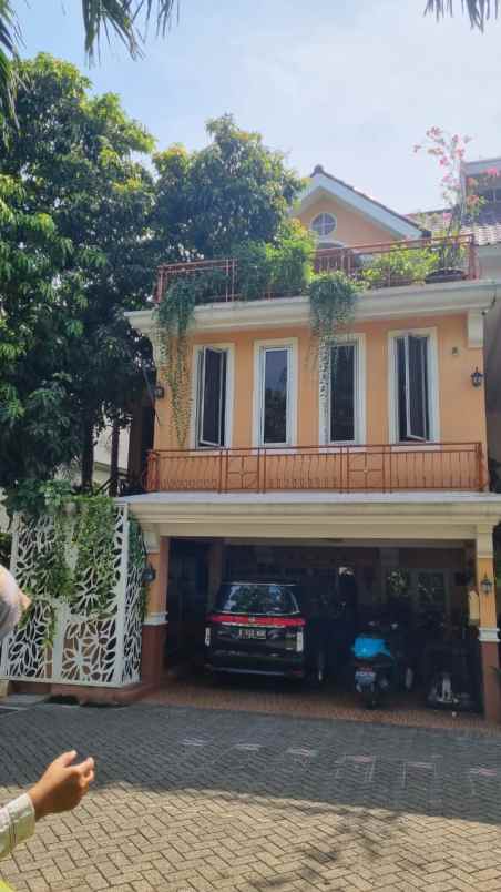 dijual rumah pondok gede