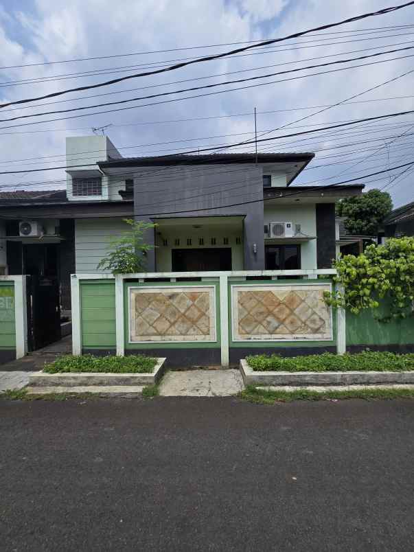 dijual rumah pondok kelapa jaktim