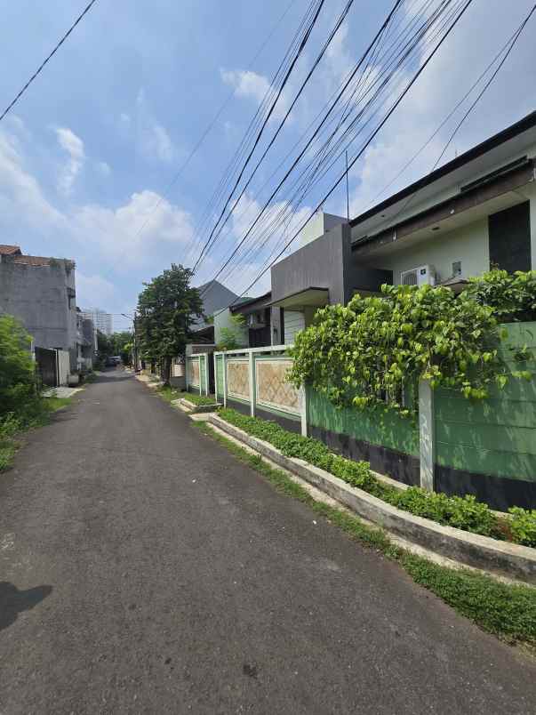 dijual rumah pondok kelapa jaktim