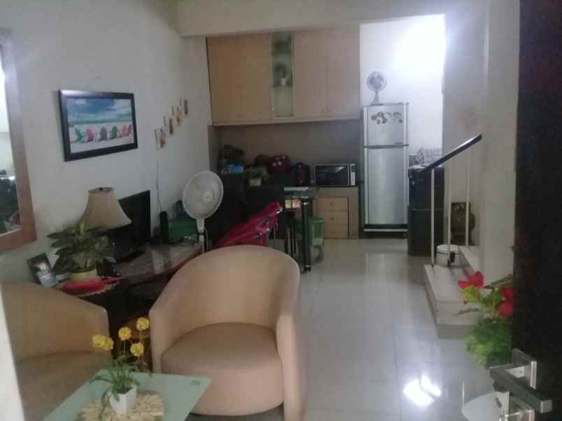 dijual rumah pondok ranji