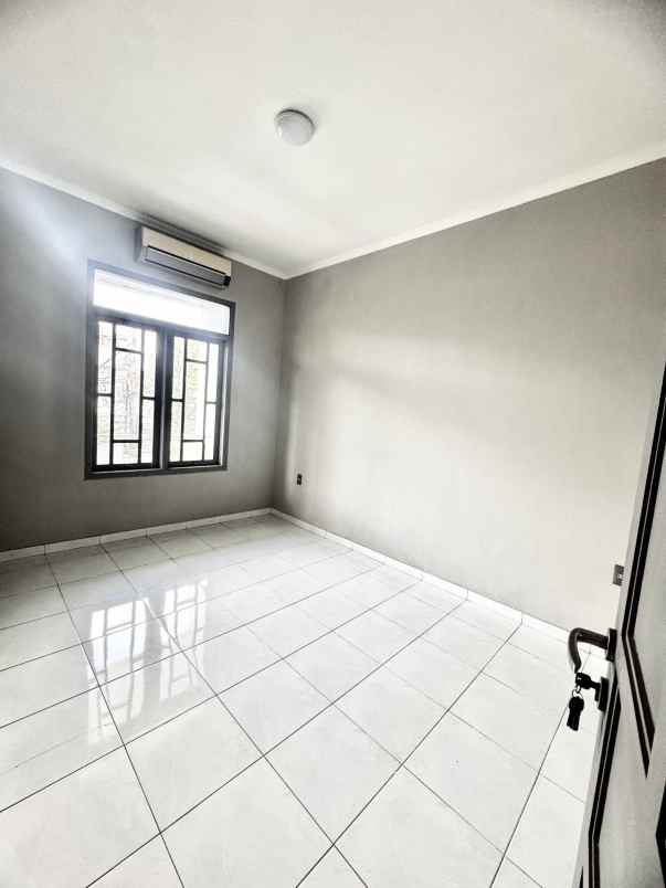 dijual rumah pulo nangka pulo gadung