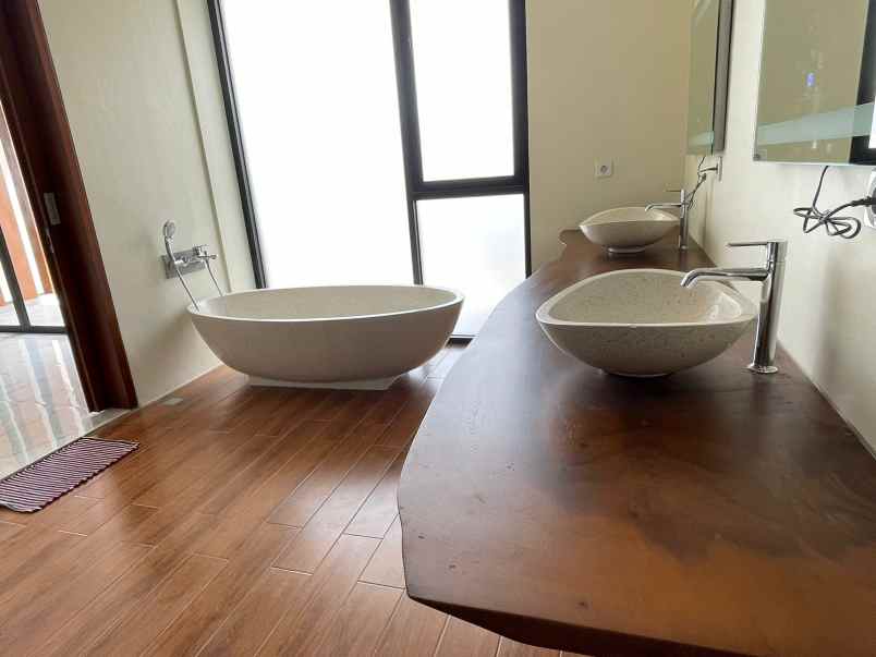 dijual rumah pulomas kayu putih pulo gadung