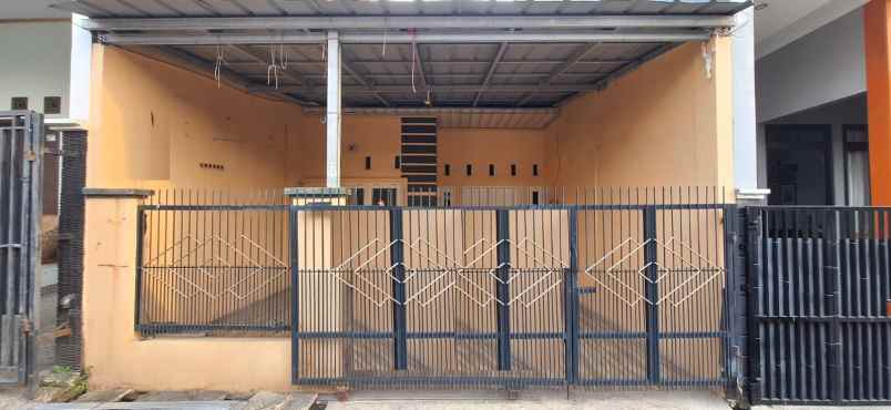 dijual rumah pup cendrawasih