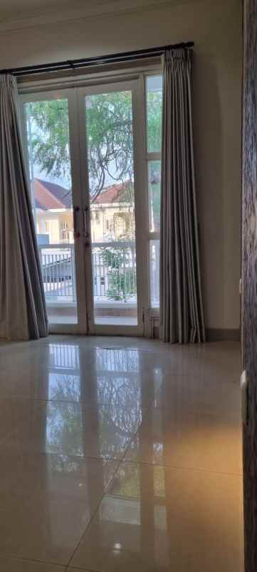 dijual rumah puri galaxy acacia garden