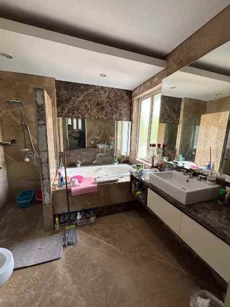 dijual rumah puri galaxy bamboo lake