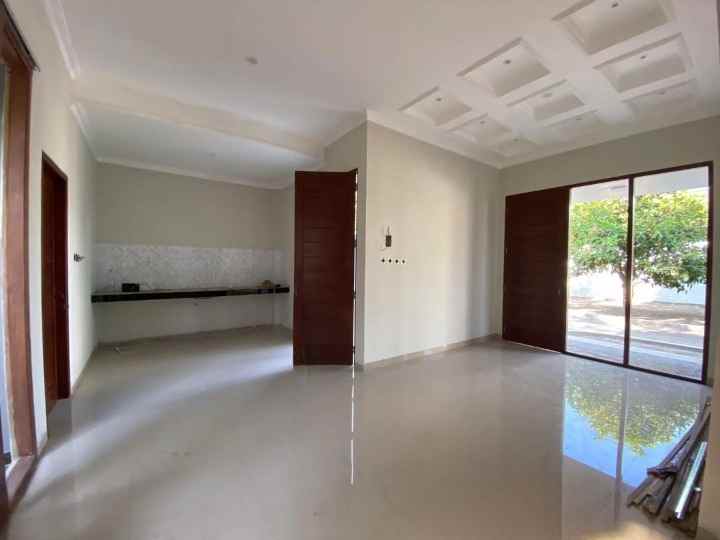 dijual rumah purwomartani kalasan