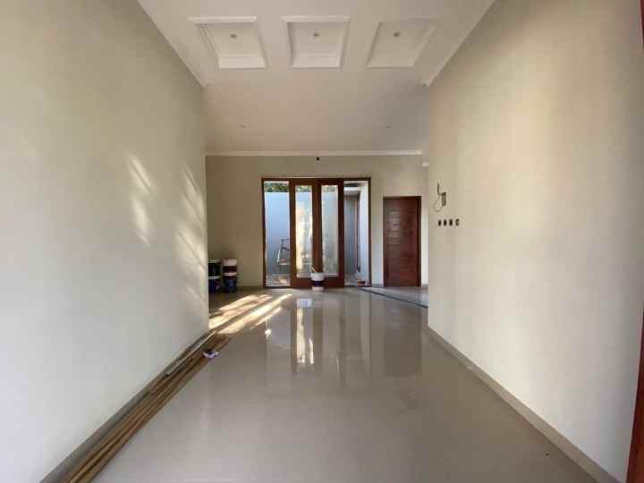 dijual rumah purwomartani kalasan