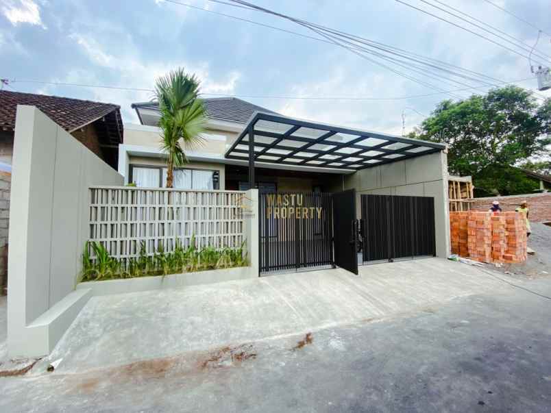 dijual rumah purwomartani kalasan sleman