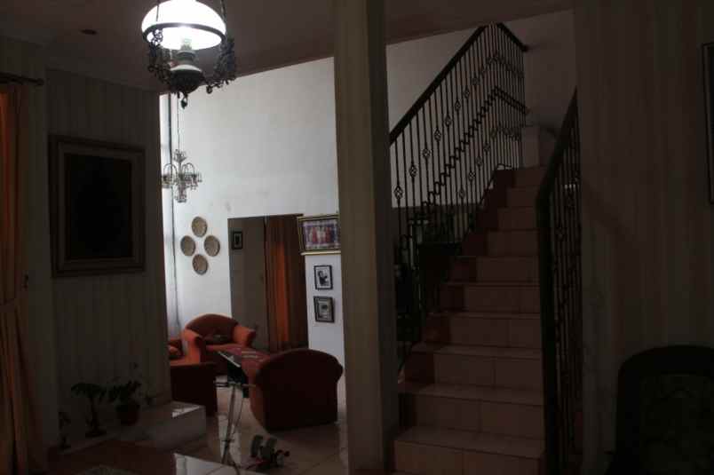 dijual rumah radio dalam