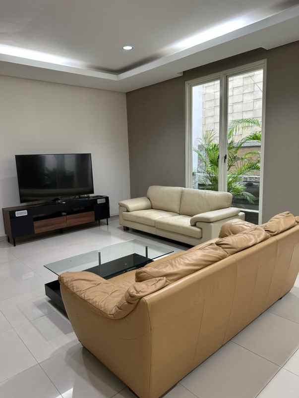 dijual rumah raffles garden citraland