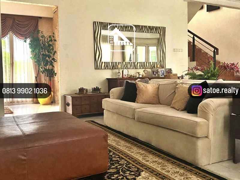dijual rumah raffless hills cibubur