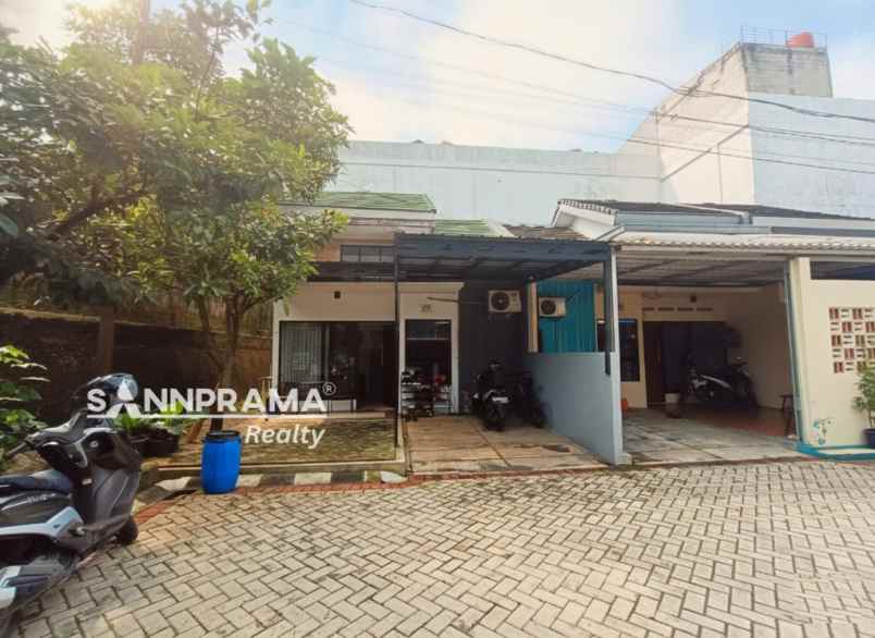 dijual rumah rangkapan jaya