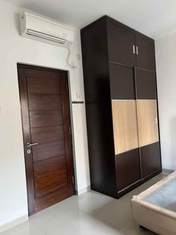 dijual rumah rapih dn bersih