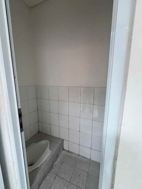 dijual rumah rawa buaya cengkareng