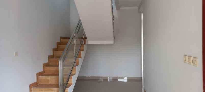 dijual rumah rawa lumbu bekasi timur