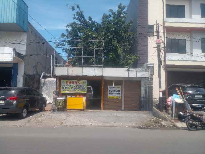 dijual rumah raya darmo permai