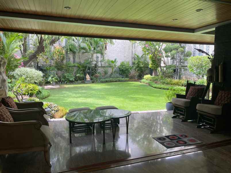 dijual rumah raya dharmahusada