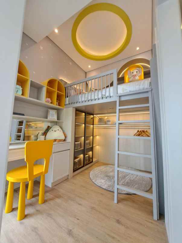 dijual rumah raya lakarsantri