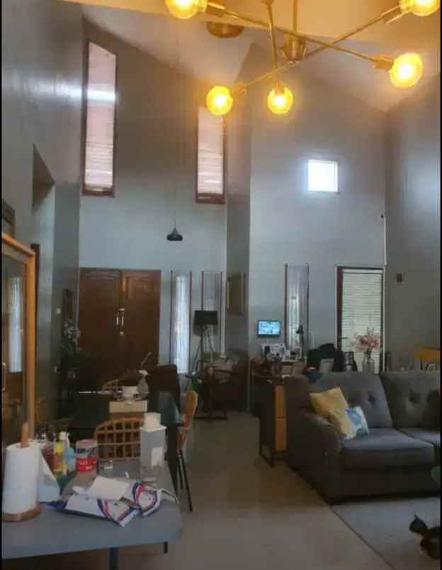 dijual rumah riung bandung cipamokolan