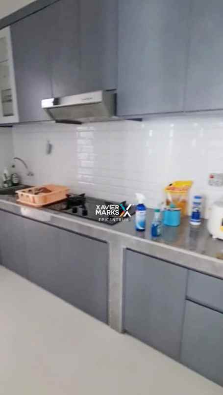 dijual rumah royal residence