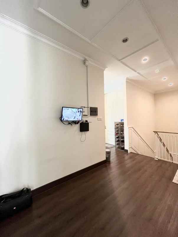 dijual rumah rumah casa tobago pakuwon city