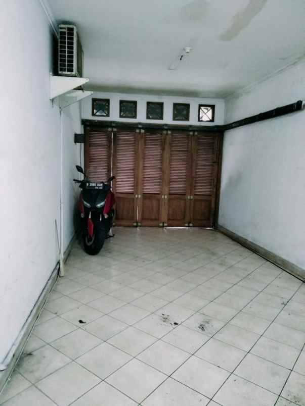 dijual rumah rumah plus kostan lokasi