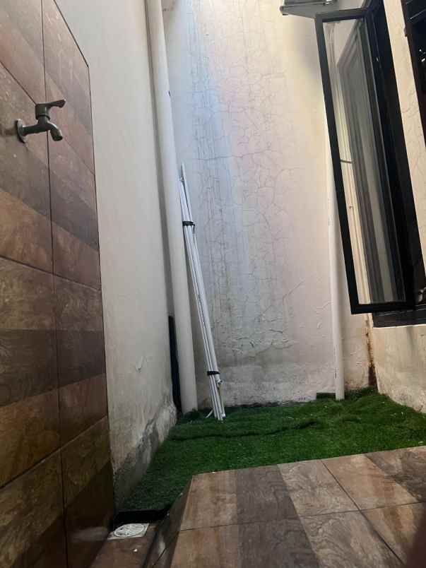dijual rumah rungkut mejoyo
