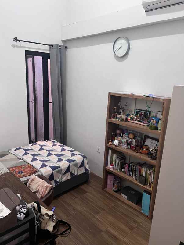 dijual rumah rungkut mejoyo