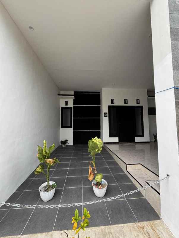 dijual rumah saxophone tunggulwulung