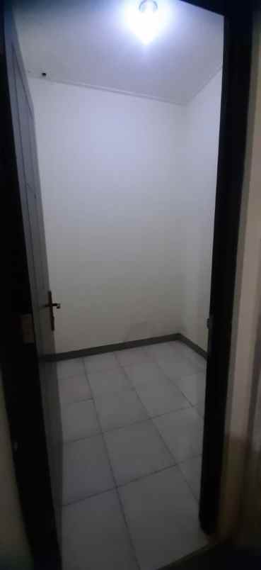 dijual rumah segara city cluster descada