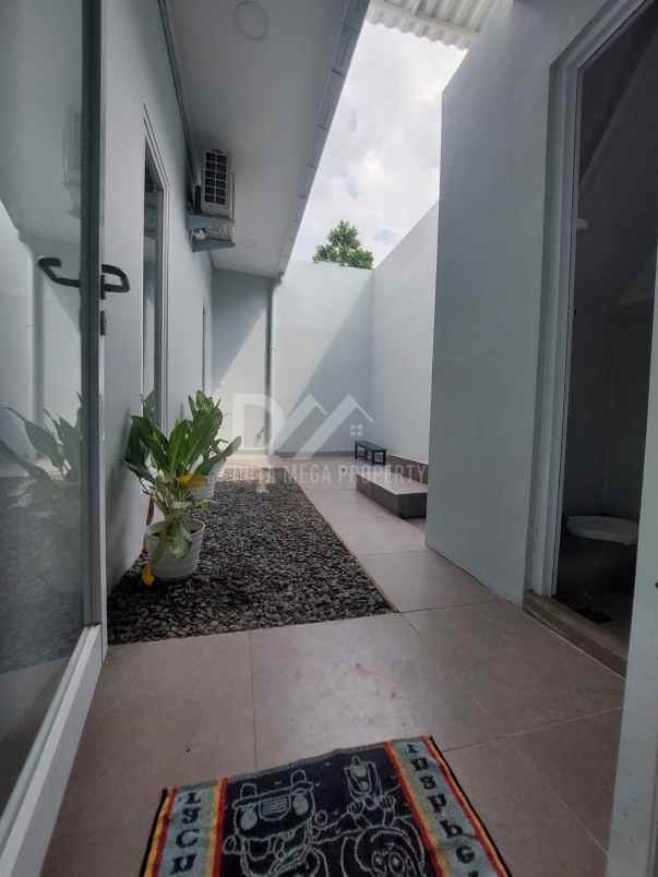 dijual rumah serpong park