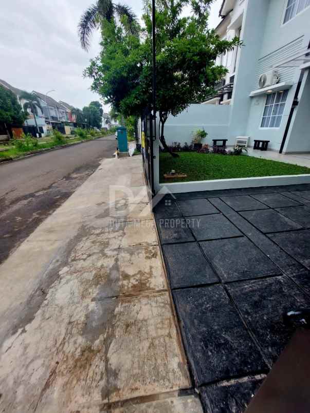 dijual rumah serpong park