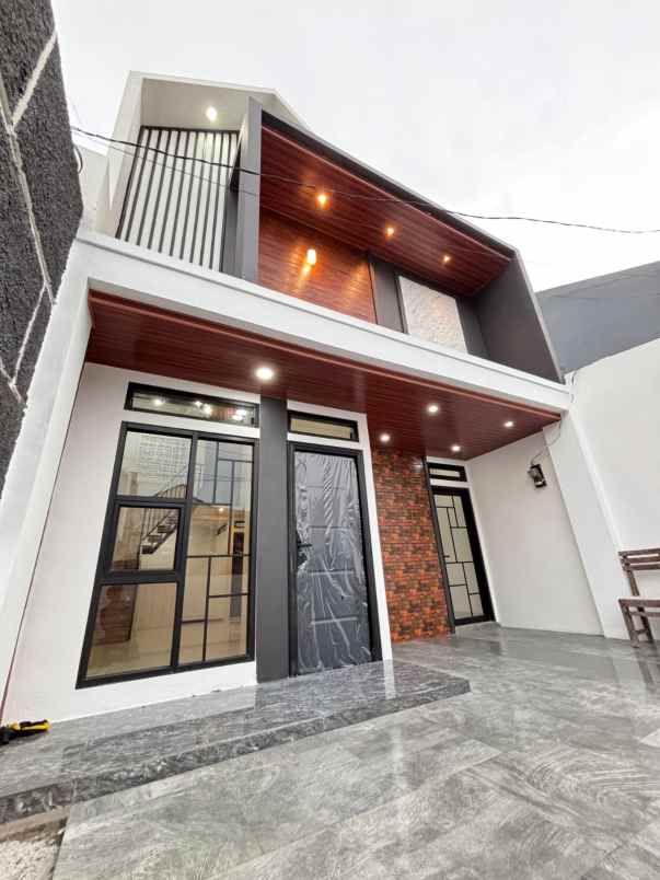 dijual rumah siap huni 2 lanati
