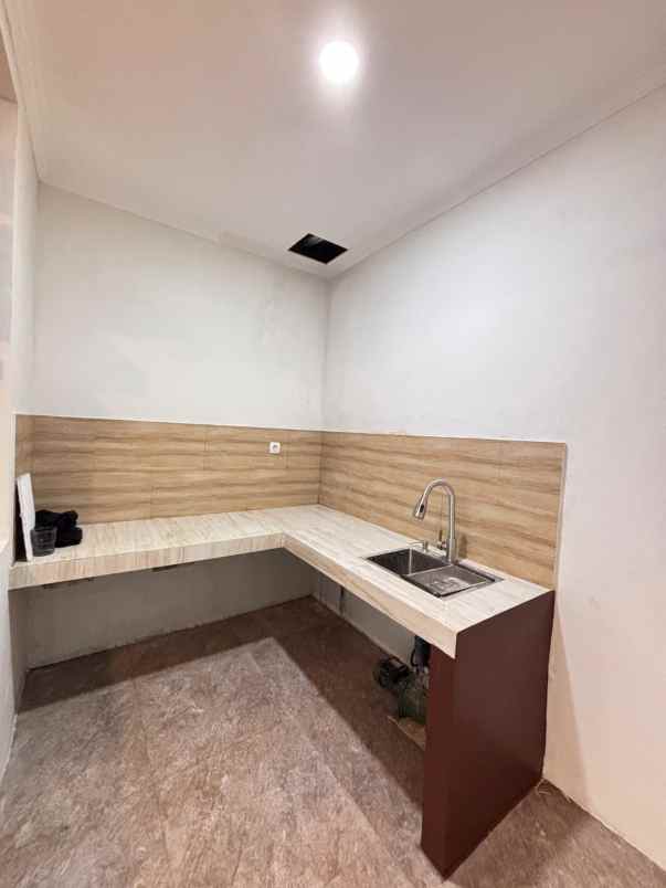 dijual rumah siap huni 2 lanati