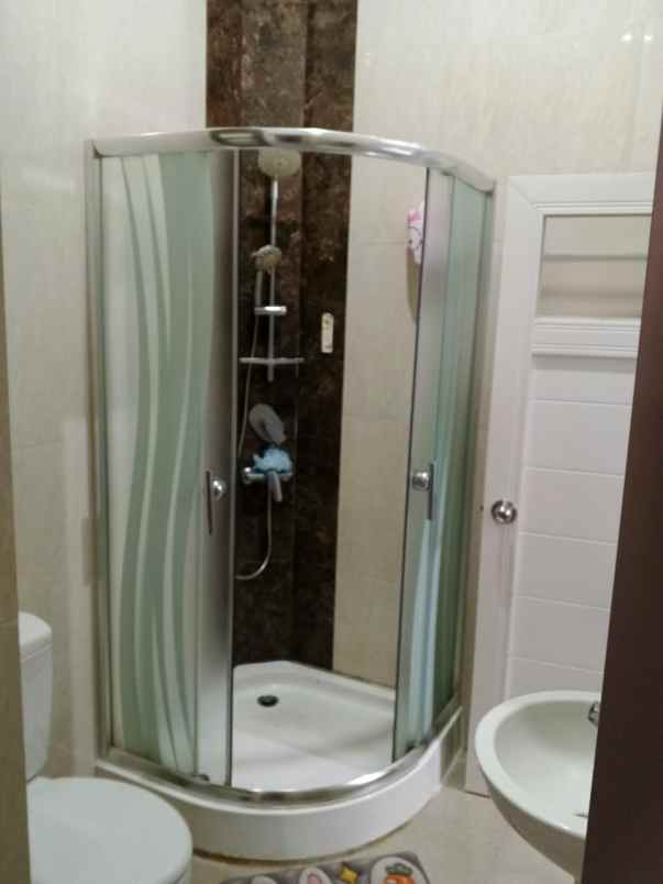 dijual rumah siap huni lokasi area suhat