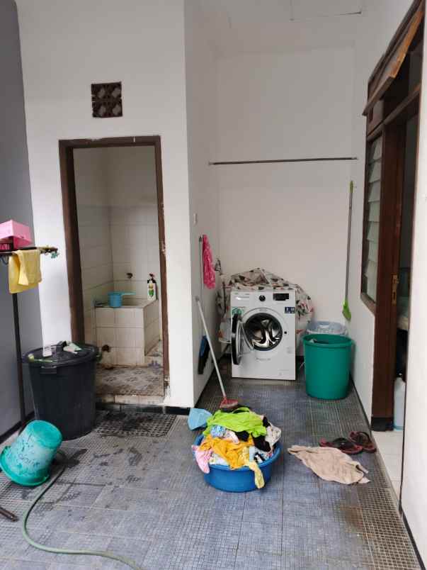 dijual rumah siap huni lokasi area suhat