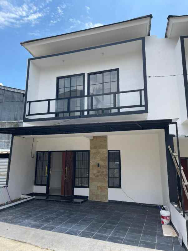 dijual rumah siap huni putri tunggal harjamukti depok