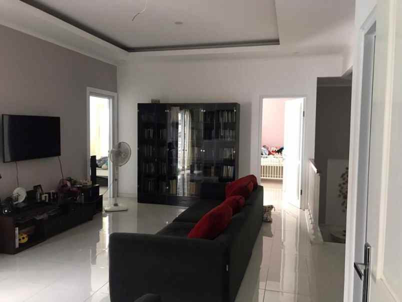 dijual rumah siaphuni di galaxy bekasi