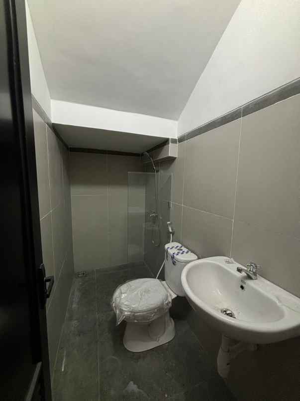dijual rumah sidosermo