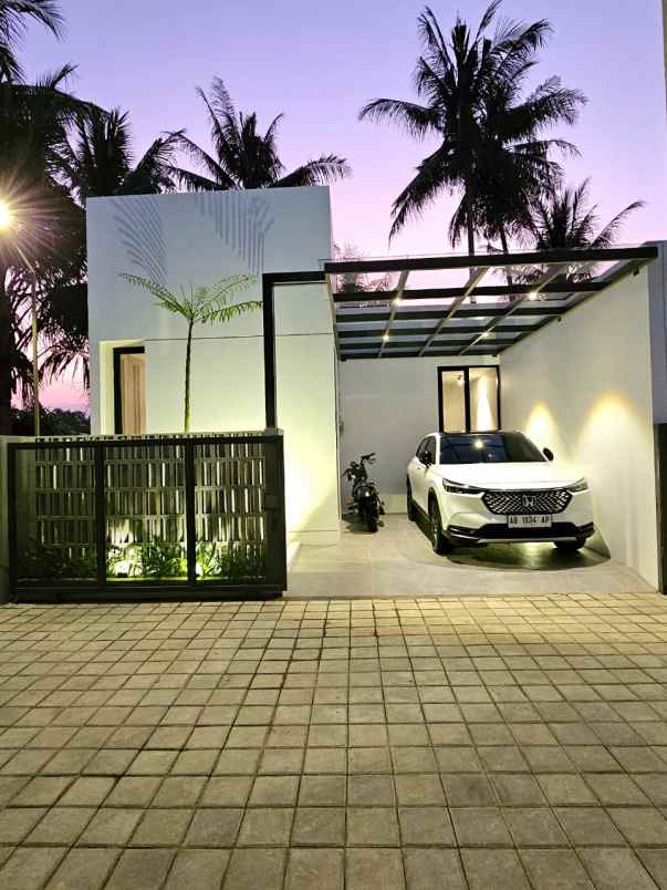 dijual rumah sinduharjo