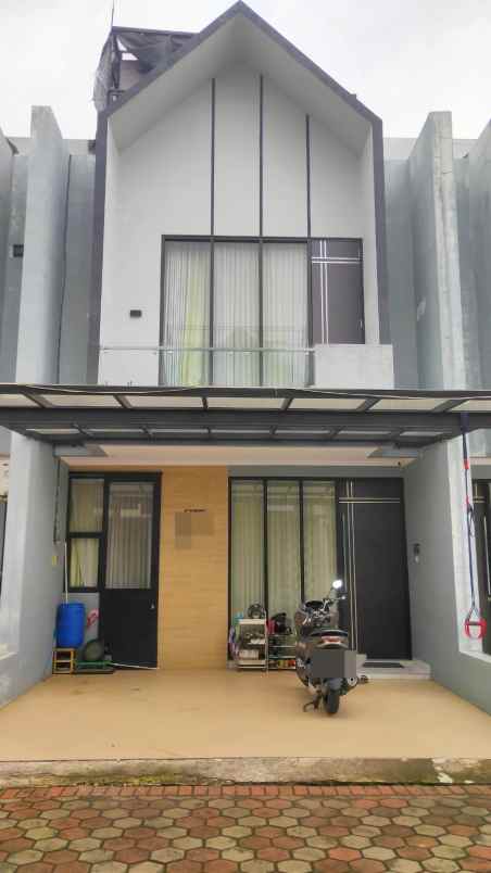 dijual rumah srengseng sawah jagakarsa