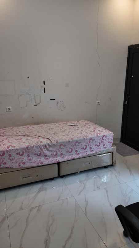 dijual rumah srengseng sawah jagakarsa