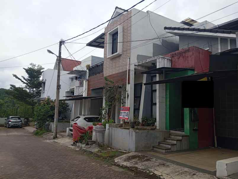 dijual rumah ssp sariwangi