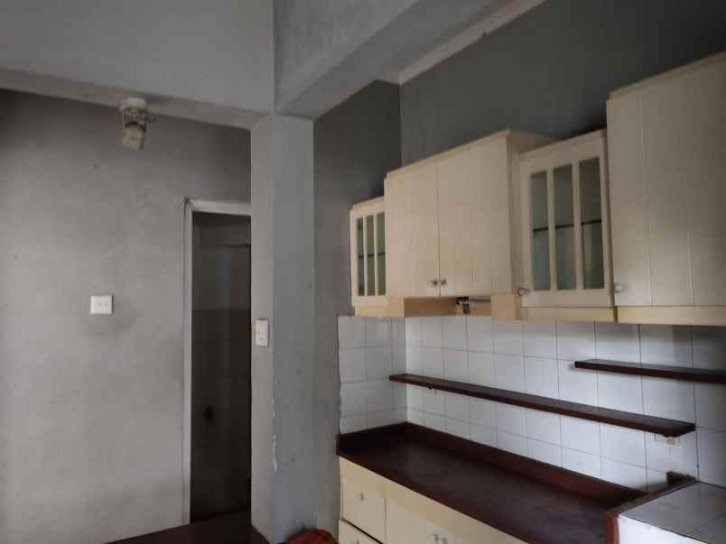 dijual rumah strategis dekat tol di limo cinere depok