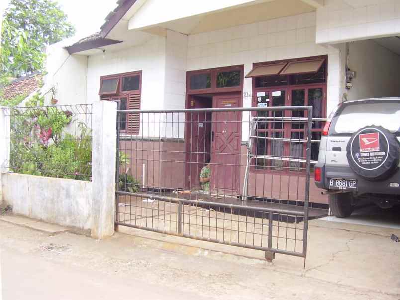 dijual rumah strategis di tanjung barat