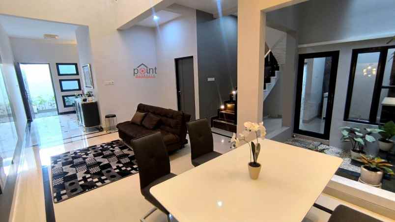 dijual rumah sumber banjarsari surakarta