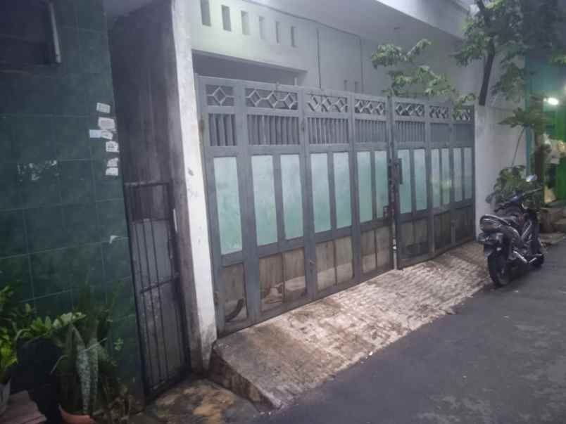 dijual rumah sumur batu
