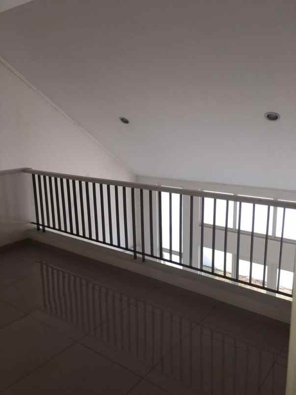 dijual rumah suvarna sutera cluster elysia