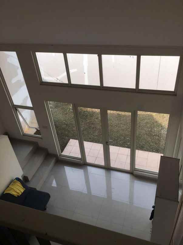 dijual rumah suvarna sutera cluster elysia